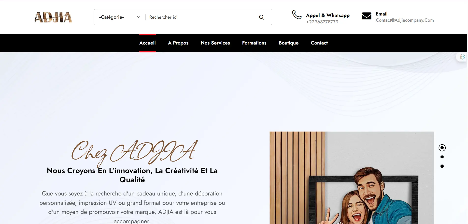 ADJIA COMPANY: Site ecommerce de vente de produits personnalisés (pochettes, des porte-clés, des tableaux en 2D et 3D, des horloges murales, des enseignes intérieures et extérieures)